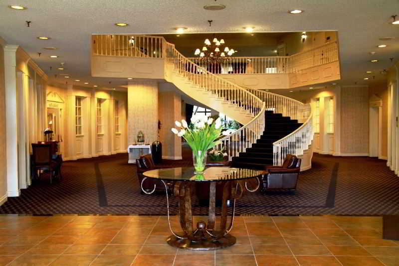 Delta Hotels By Marriott Helena Colonial Exterior photo