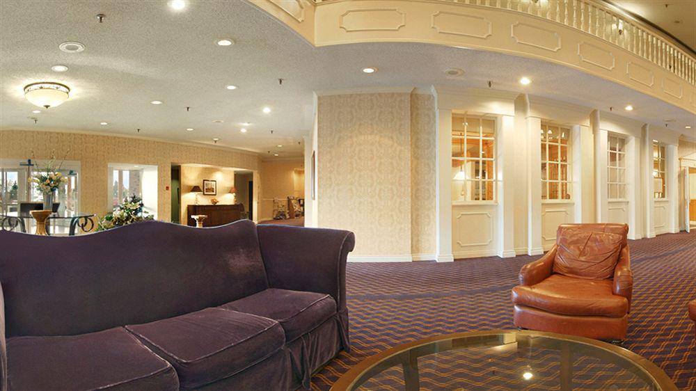 Delta Hotels By Marriott Helena Colonial Exterior photo